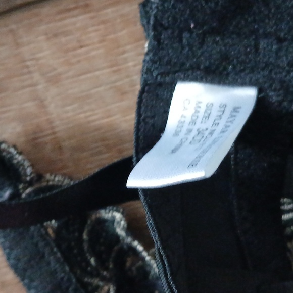 Lace bra - Picture 6 of 9